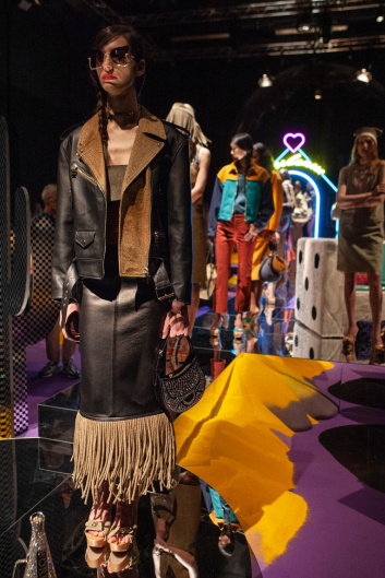 Fotoservizio/SS 2023/WOMEN/PRESENTAZIONE/BORBONESE/DP2/4