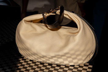 Fotoservizio/SS 2023/WOMEN/PRESENTAZIONE/BORBONESE/DP2/17