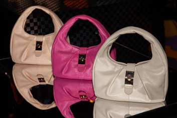 Fotoservizio/SS 2023/WOMEN/PRESENTAZIONE/BORBONESE/DP2/20