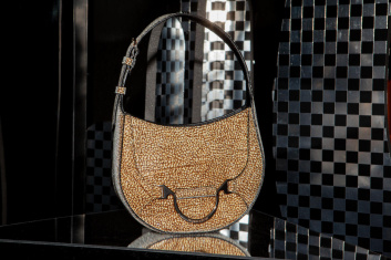 Fotoservizio/SS 2023/WOMEN/PRESENTAZIONE/BORBONESE/DP2/26