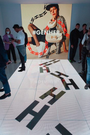 Fotoservizio/SS 2023/WOMEN/PRESENTAZIONE/HOGAN/DP2/5