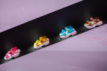 Fotoservizio/SS 2023/WOMEN/PRESENTAZIONE/HOGAN/DP2/14