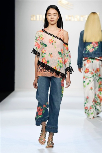 Fotoservizio/SS 2016/WOMEN/ANGELO MARANI/DP1/19