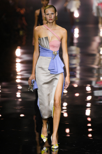 Fotoservizio/SS 2023/WOMEN/SFILATA/ROBERTO CAVALLI/DP2/38