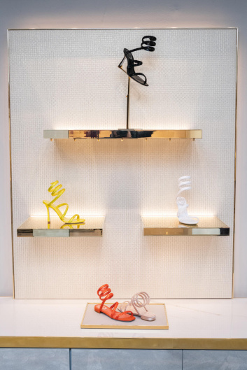 Fotoservizio/SS 2023/WOMEN/PRESENTAZIONE/RENÉ CAOVILLA/DP2/5