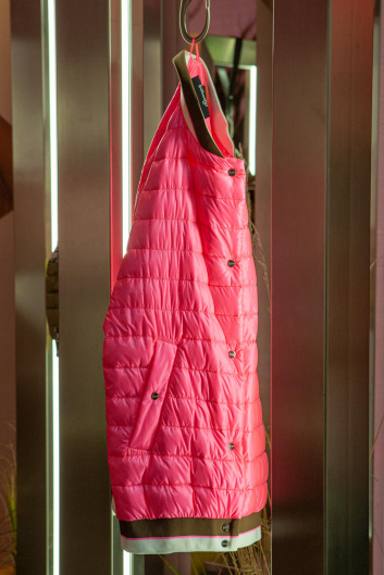 Fotoservizio/SS 2023/WOMEN/PRESENTAZIONE/HERNO/DP2/14