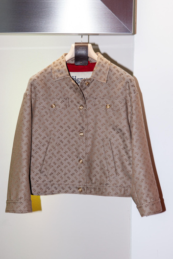 Fotoservizio/SS 2023/WOMEN/PRESENTAZIONE/HERNO/DP2/41