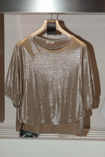 Fotoservizio/SS 2023/WOMEN/PRESENTAZIONE/HERNO/DP2/54