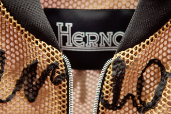Fotoservizio/SS 2023/WOMEN/PRESENTAZIONE/HERNO/DP2/71