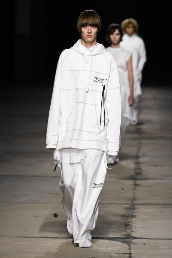 Fotoservizio/SS 2023/WOMEN/SFILATA/ONITSUKA TIGER/DP2/7