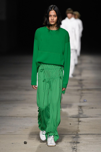 Fotoservizio/SS 2023/WOMEN/SFILATA/ONITSUKA TIGER/DP2/5