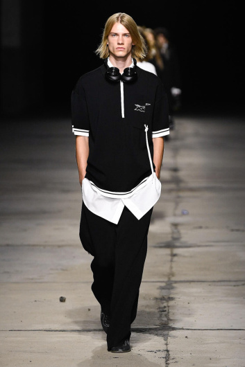 Fotoservizio/SS 2023/WOMEN/SFILATA/ONITSUKA TIGER/DP2/18