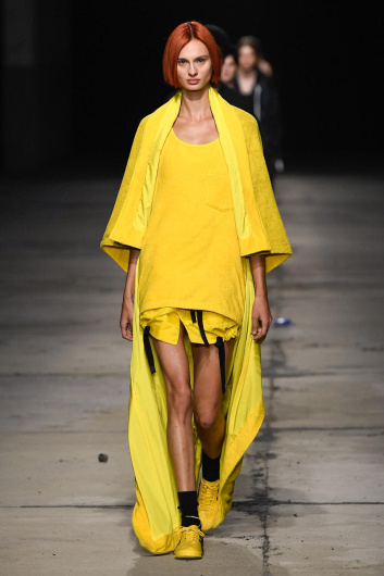 Fotoservizio/SS 2023/WOMEN/SFILATA/ONITSUKA TIGER/DP2/23