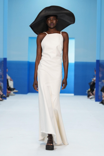 Fotoservizio/SS 2023/WOMEN/SFILATA/MAX MARA/DP2/5