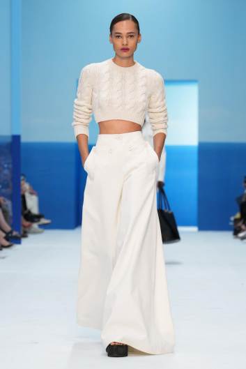 Fotoservizio/SS 2023/WOMEN/SFILATA/MAX MARA/DP2/6