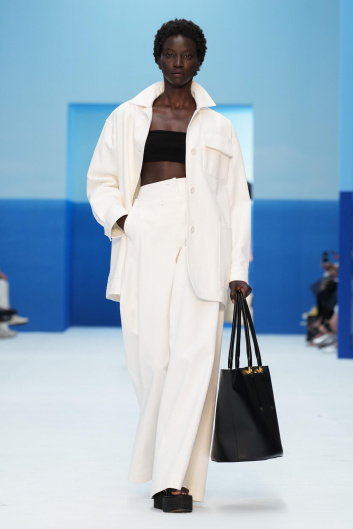Fotoservizio/SS 2023/WOMEN/SFILATA/MAX MARA/DP2/7