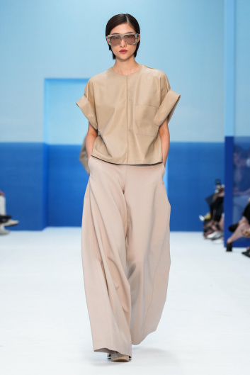 Fotoservizio/SS 2023/WOMEN/SFILATA/MAX MARA/DP2/23