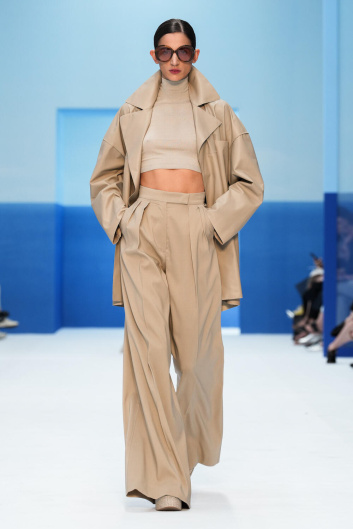 Fotoservizio/SS 2023/WOMEN/SFILATA/MAX MARA/DP2/24