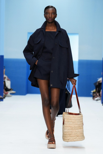 Fotoservizio/SS 2023/WOMEN/SFILATA/MAX MARA/DP2/19