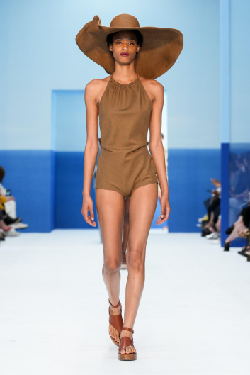 Fotoservizio/SS 2023/WOMEN/SFILATA/MAX MARA/DP2/33