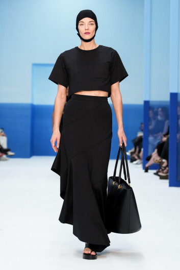 Fotoservizio/SS 2023/WOMEN/SFILATA/MAX MARA/DP2/38