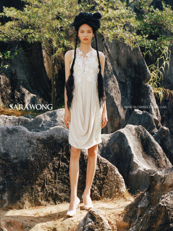 Fotoservizio/SS 2023/WOMEN/PRESENTAZIONE/SARAWONG/DP2/27