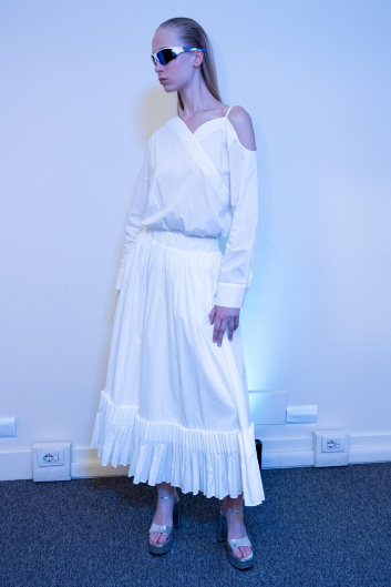Fotoservizio/SS 2023/WOMEN/PRESENTAZIONE/SIMONETTA RAVIZZA/DP2/8