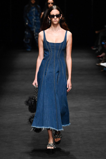 Fotoservizio/SS 2023/WOMEN/SFILATA/ACT N°1/DP2/10