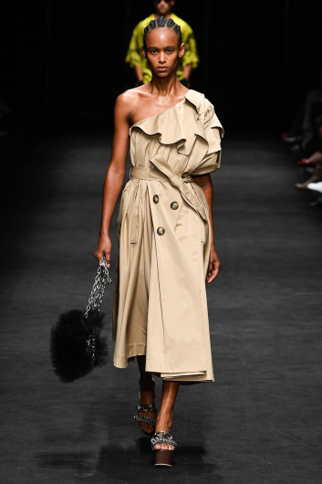 Fotoservizio/SS 2023/WOMEN/SFILATA/ACT N°1/DP2/20