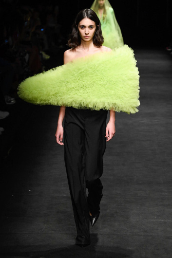 Fotoservizio/SS 2023/WOMEN/SFILATA/ACT N°1/DP2/1