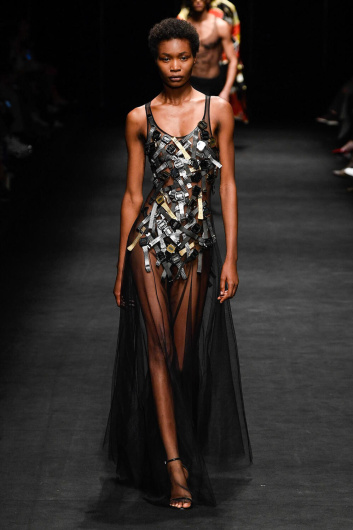 Fotoservizio/SS 2023/WOMEN/SFILATA/ACT N°1/DP2/6