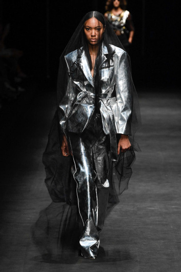 Fotoservizio/SS 2023/WOMEN/SFILATA/ACT N°1/DP2/3