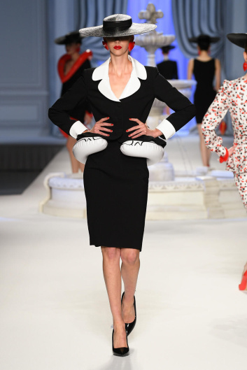 Fotoservizio/SS 2023/WOMEN/SFILATA/MOSCHINO/DP2/5