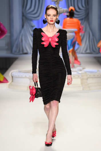 Fotoservizio/SS 2023/WOMEN/SFILATA/MOSCHINO/DP2/30