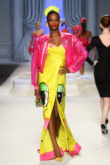 Fotoservizio/SS 2023/WOMEN/SFILATA/MOSCHINO/DP2/31