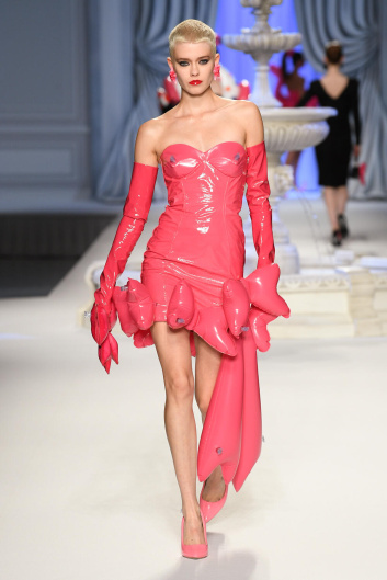 Fotoservizio/SS 2023/WOMEN/SFILATA/MOSCHINO/DP2/32