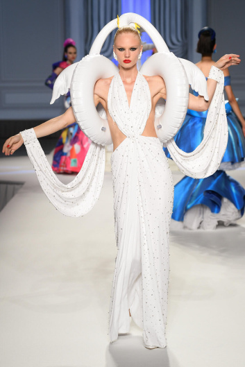 Fotoservizio/SS 2023/WOMEN/SFILATA/MOSCHINO/DP2/43