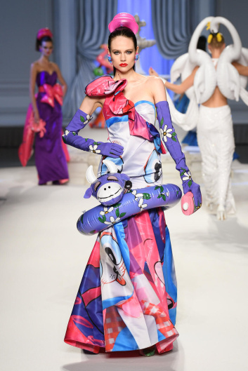 Fotoservizio/SS 2023/WOMEN/SFILATA/MOSCHINO/DP2/44