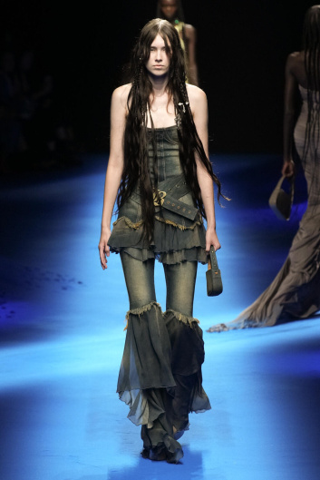 Fotoservizio/SS 2023/WOMEN/SFILATA/BLUMARINE/DP2/5