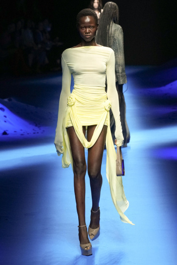 Fotoservizio/SS 2023/WOMEN/SFILATA/BLUMARINE/DP2/4