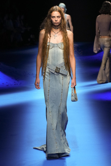 Fotoservizio/SS 2023/WOMEN/SFILATA/BLUMARINE/DP2/5