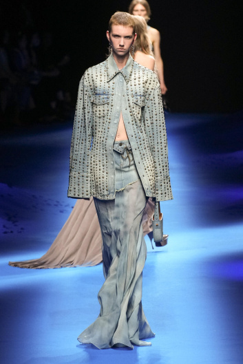 Fotoservizio/SS 2023/WOMEN/SFILATA/BLUMARINE/DP2/0