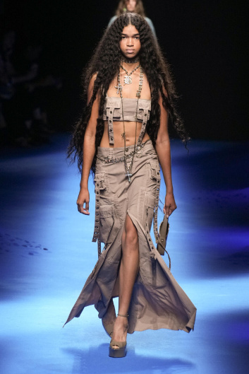 Fotoservizio/SS 2023/WOMEN/SFILATA/BLUMARINE/DP2/13