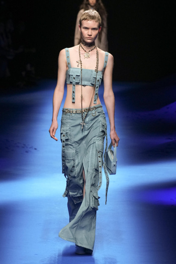Fotoservizio/SS 2023/WOMEN/SFILATA/BLUMARINE/DP2/16