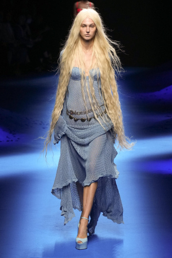 Fotoservizio/SS 2023/WOMEN/SFILATA/BLUMARINE/DP2/19