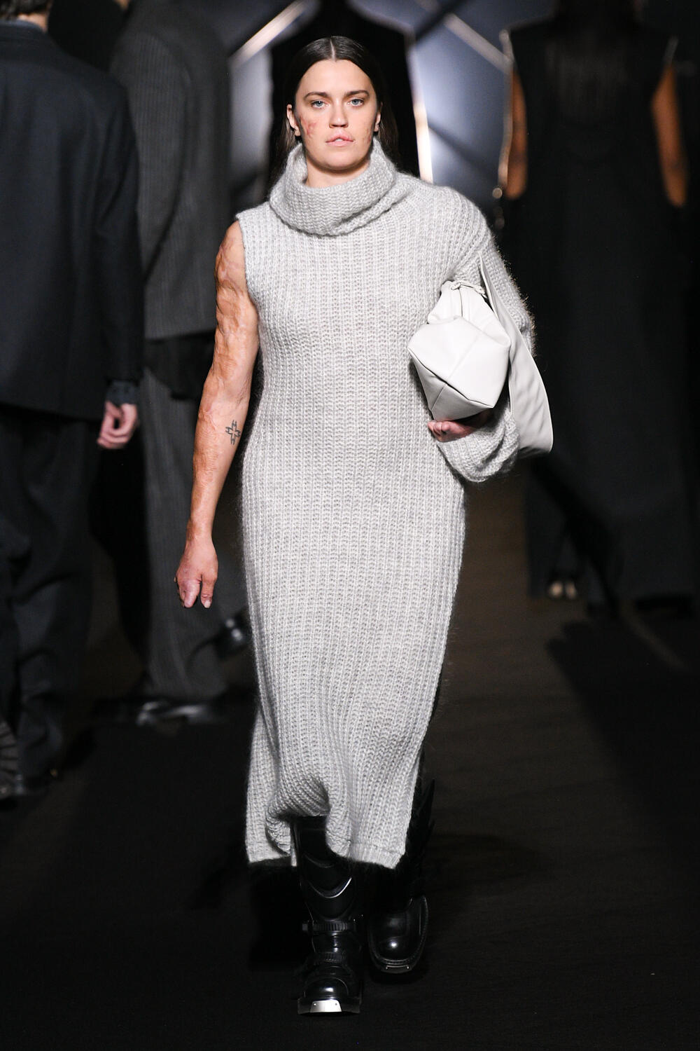 Fotoservizio/SS 2023/WOMEN/SFILATA/BOSS/DP2/10