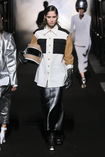Fotoservizio/SS 2023/WOMEN/SFILATA/BOSS/DP2/7