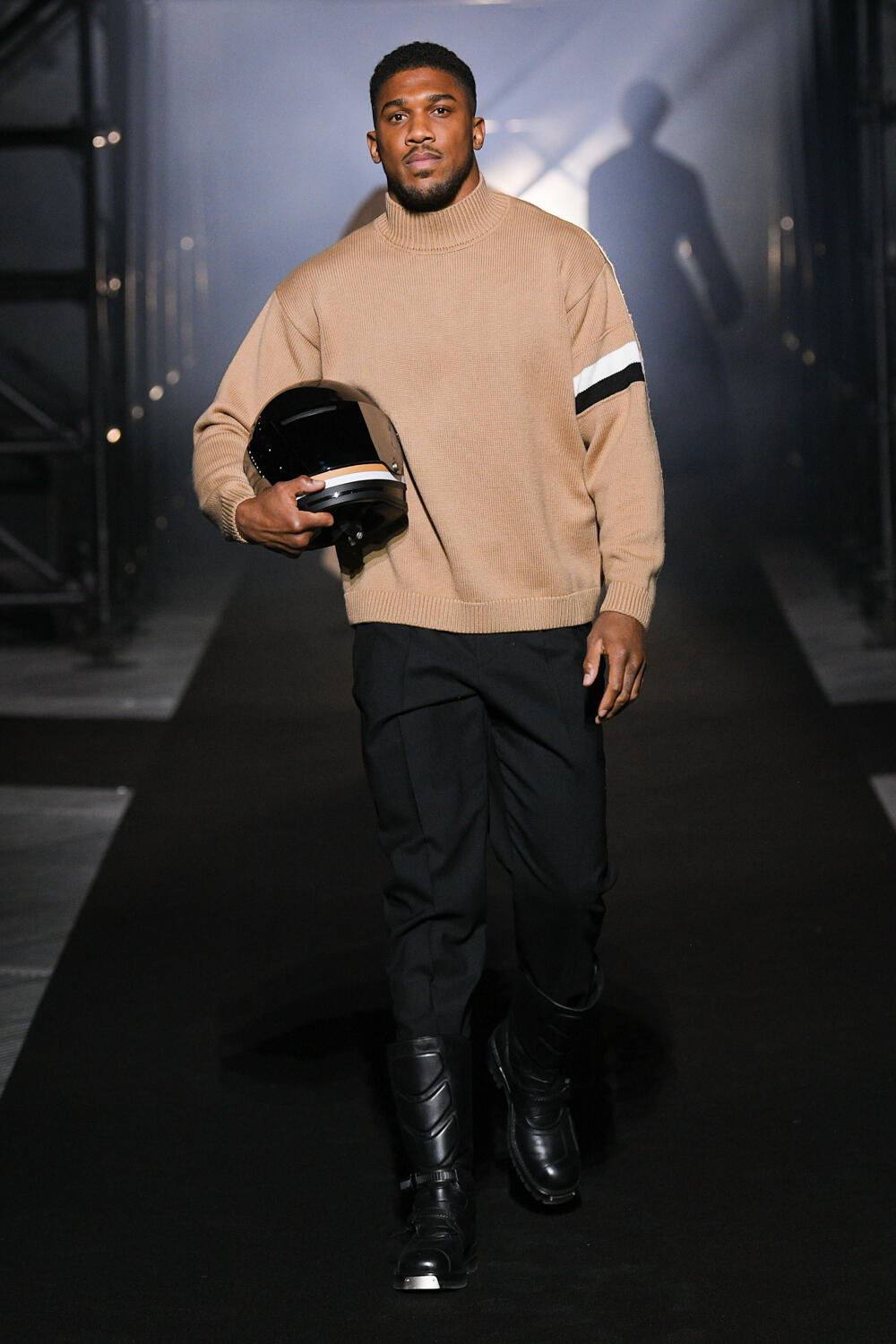 Fotoservizio/SS 2023/WOMEN/SFILATA/BOSS/DP2/10