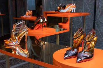 Fotoservizio/SS 2023/WOMEN/PRESENTAZIONE/SANTONI/DP2/1