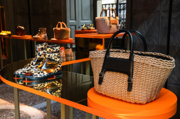 Fotoservizio/SS 2023/WOMEN/PRESENTAZIONE/SANTONI/DP2/2
